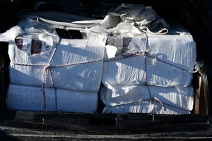 Zabezpieczone przez Straż Graniczną papierosy przemycone do Polski balonami meteorologicznymi