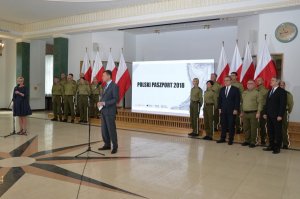 POLSKI PASZPORT 2018