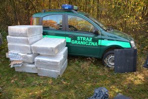 Zabezpieczanie papierosów pochodzących z przemytu.