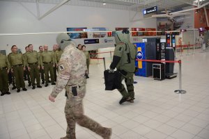 Robot pirotechniczny dla lotniczego przejścia granicznego w Świdniku