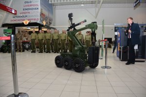 Robot pirotechniczny dla lotniczego przejścia granicznego w Świdniku