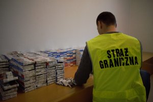 Zabezpieczanie papierosów pochodzących z przemytu.