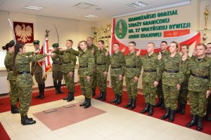 Ślubowanie nowo przyjętych funkcjonariuszy NOSG