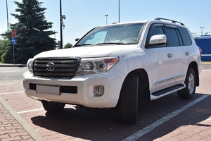 Odzyskana Toyota Land Cruiser