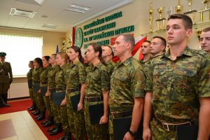 Ślubowanie nowo przyjętych funkcjonariuszy NOSG