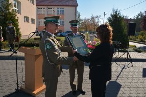 Nadbużański Oddział Straży Granicznej został patronem Publicznej Szkoły Podstawowej w Dołhobyczowie.