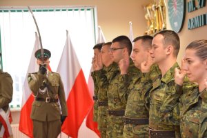 Ślubowanie nowo przyjętych funkcjonariuszy NOSG