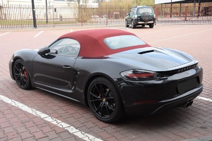 Odzyskane Porsche 718 Spider