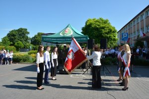 Uroczystość nadania sztandaru Szkole w Dołhobyczowie