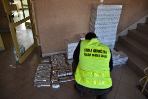 Zabezpieczanie papierosów pochodzących z przemytu.