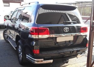 Odzyskana Toyota Land Cruiser