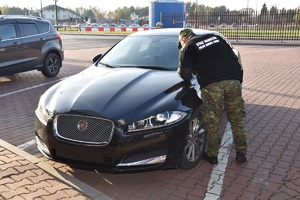Odzyskany Jaguar XF