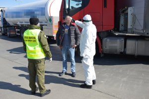 FUNKCJONARIUSZE SKUTECZNIE STRZEGĄ POLSKICH GRANIC