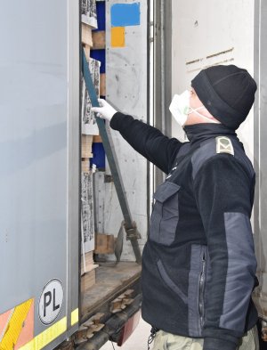 FUNKCJONARIUSZE SKUTECZNIE STRZEGĄ POLSKICH GRANIC