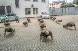 Funkcjonariusze NOSG podjęli wyzwanie #GaszynChallenge