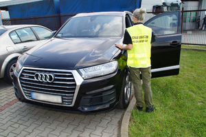Odzyskano Audi Q7S i naczepę SCHMITZ