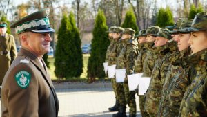 Ślubowanie nowo przyjętych funkcjonariuszy NOSG