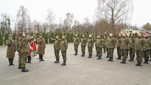 Ślubowanie nowo przyjętych funkcjonariuszy NOSG
