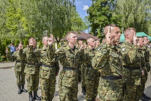 Ślubowanie nowo przyjętych funkcjonariuszy NOSG