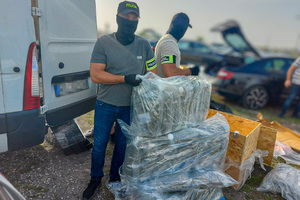 Przejęte 112 kg marihuany, zatrzymane 3 osoby i zlikwidowany magazyn narkotyków