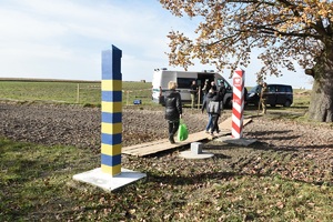 Funkcjonariusze NOSG dokonują odpraw granicznych poza czynnym przejściem granicznym