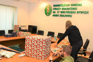 Funkcjonariusze i pracownicy NOSG włączyli się w akcję „Szlachetna Paczka”