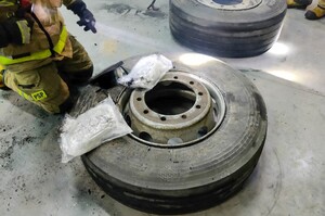 34 kg suszu konopi indyjskich ukrytych w kołach ciężarówki
