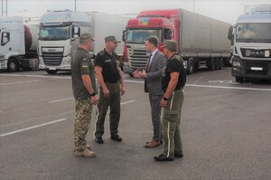 Konsul Generalny Ukrainy podczas spotkań z funkcjonariuszami NOSG
