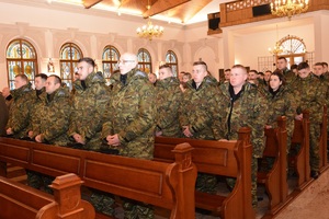 Msza Święta w Kościele Garnizonowym w Chełmie z udziałem funkcjonariuszy SG oraz zaproszonych gości