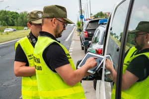 Funkcjonariusze NOSG podczas pełnionej służby granicznej