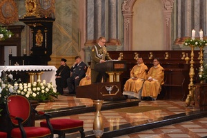 Uczestnicy mszy świętej w archikatedrze lubelskiej