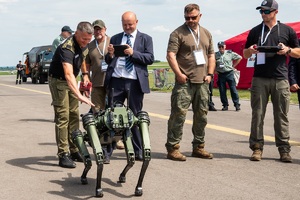 Pokaz robotycznego psa
