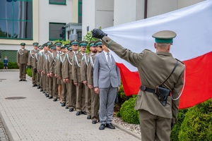 Funkcjonariusze Straży Granicznej podczas uroczystości ślubowania na terenie komendy Nadbużańskiego Oddziału SG w Chełmie