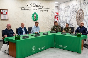 Minister MSWiA, Wiceministrowie MSWiA, Komendant Główny SG, Komendant NOSG w Sali Tradycji