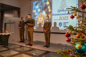 Uczestnicy spotkania opłatkowego w Nadbużańskim Oddziale Straży Granicznej