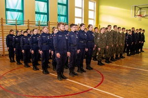 Uczniowie klas mundurowych