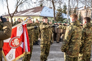 Ślubowanie nowo przyjętych funkcjonariuszy NOSG
