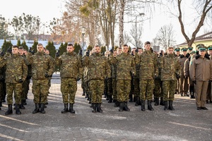 Ślubowanie nowo przyjętych funkcjonariuszy NOSG