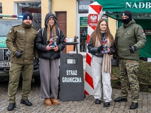 Stoisko promocyjne Nadbużańskiego Oddziału SG podczas finału WOŚP