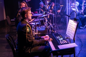 Koncert Orkiestry Morskiego Oddziału SG w NOSG z okazji 35. rocznicy powołania Straży Granicznej pt. "Zakochaj się w służbie" w CHDK