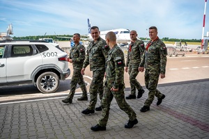 Funkcjonariusze SG podczas wizyty na Porcie Lotniczym Lublin