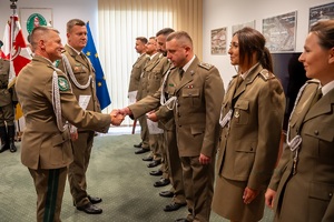 Funkcjonariusze NOSG podczas uroczystości mianowania na pierwszy stopień korpusie chorążych