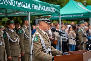 Funkcjonariusze NOSG podczas uroczystego apelu na terenie komendy oddziału NOSG w Chełmie