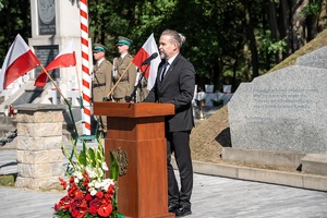 Uczestnicy uroczystości podczas uroczystości obchodów 87. rocznicy bitwy pod Wytycznem