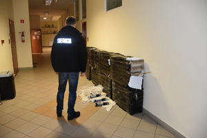 Zabezpieczanie nielegalnych papierosów pochodzących z przemytu
