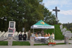 Msza ekumeniczna przy Kopcu Chwały Żołnierzy Korpusu Ochorny Pogranicza  w Wytycznie
