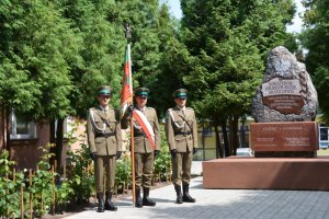 Pomnik "Bohaterom Polskich Służb Granicznych Chroniących Granic Niepodległej Polski" wybudowany w 2012 roku